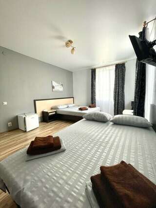 Гостевой дом Джулия Сукко Улучшенный семейный номер "Джулия" Сукко-2