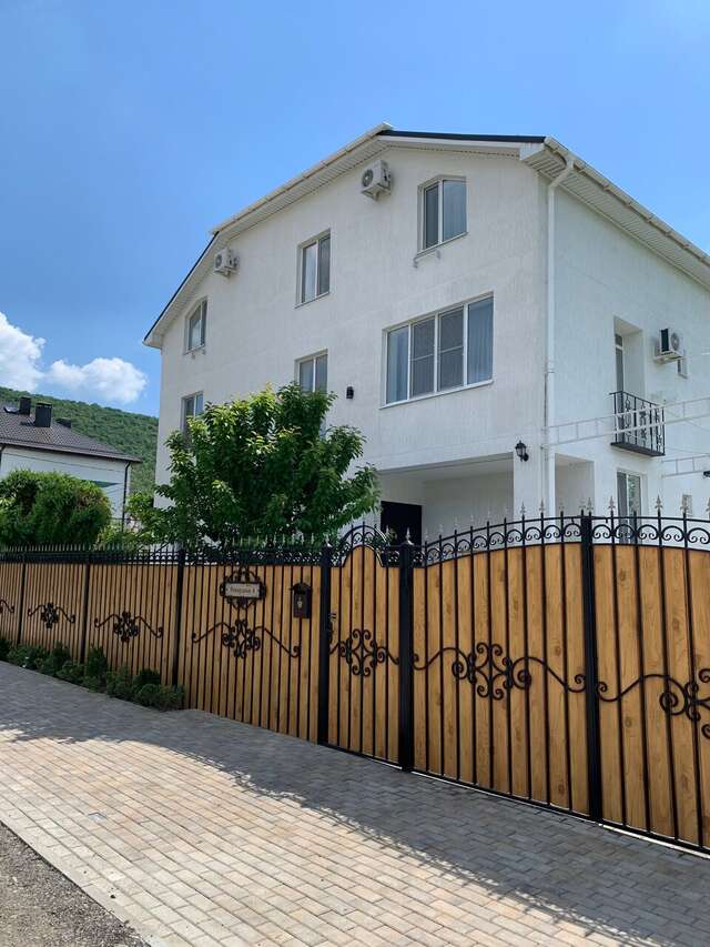 Гостевой дом Джулия Сукко-13